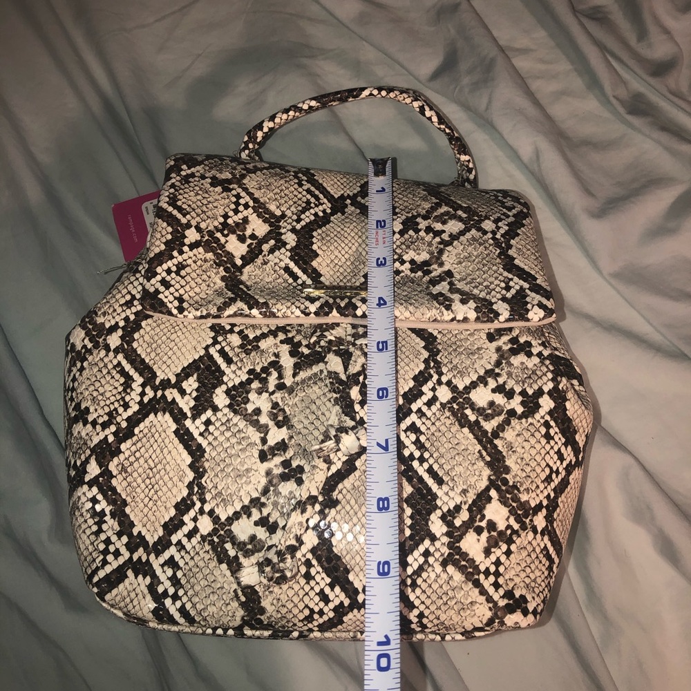 Women’s Rampage Snake Chain Backpack - Picture 6 of 6